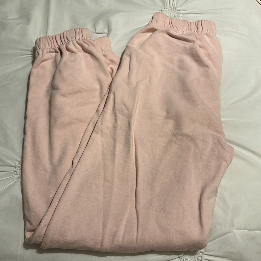 4 Brandy Melville sweatpants - Picture 5 of 5